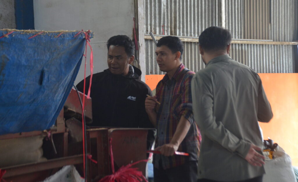 Tim BIG menganalisa proses produksi kopi